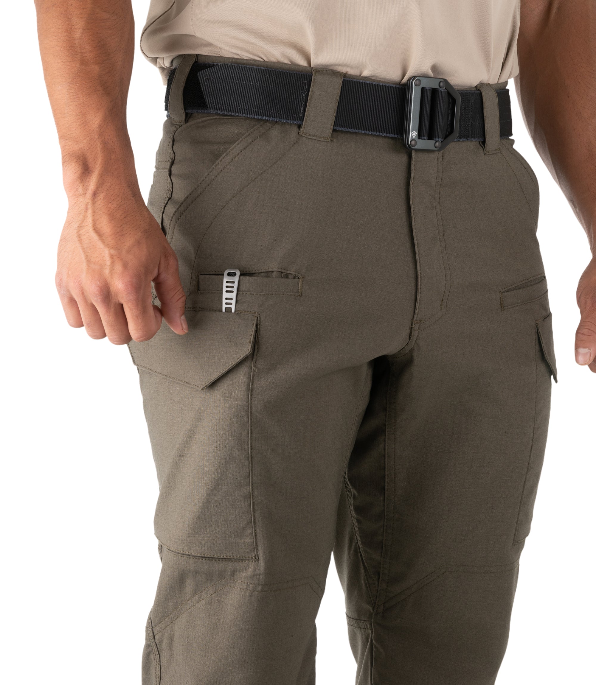 Pocket of Men's V2 Tactical Pants in Ranger Green |color_ranger green