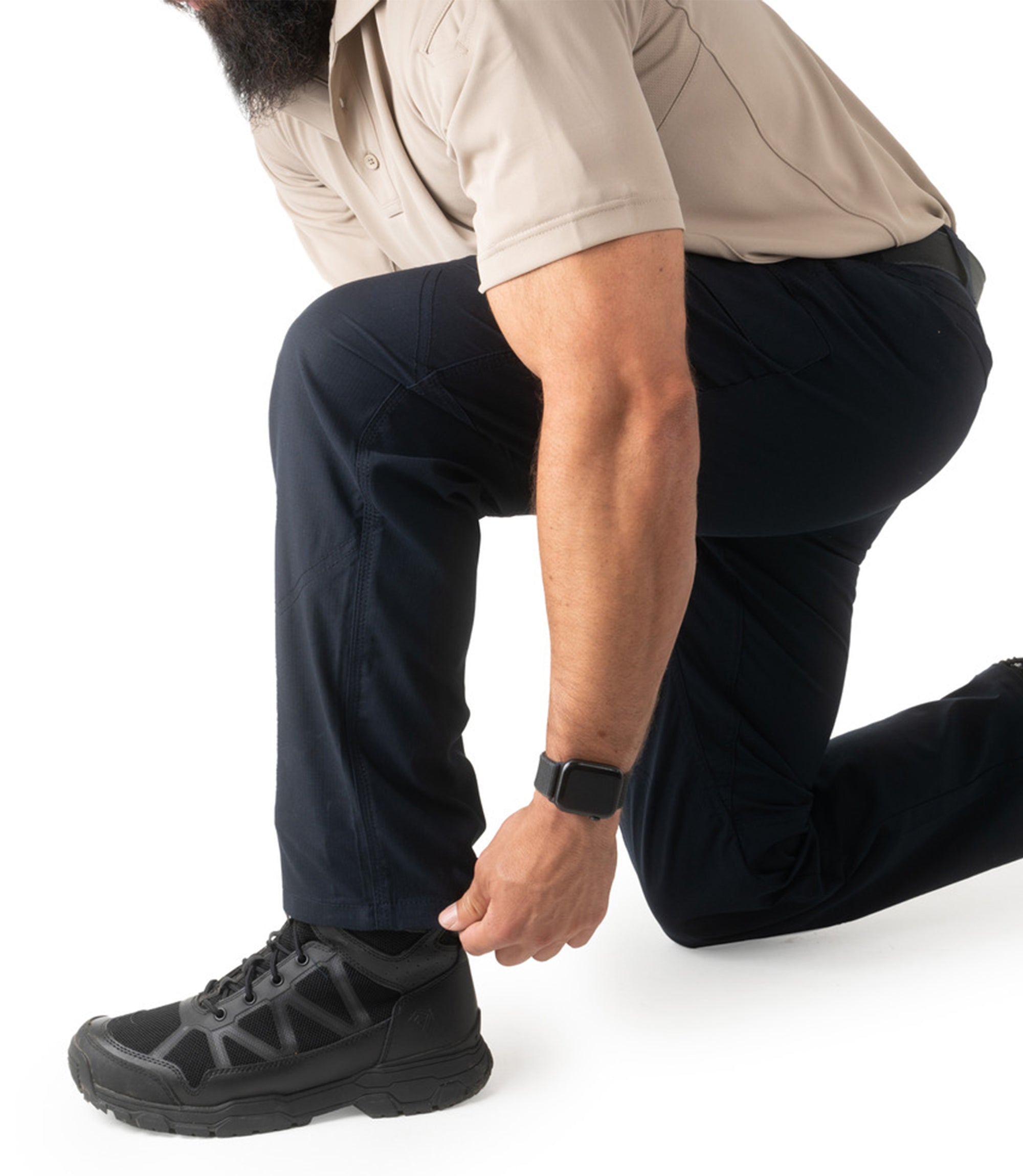 Kneeling of Mens V2 Tactical Pants in Midnight Navy |color_midnight navy