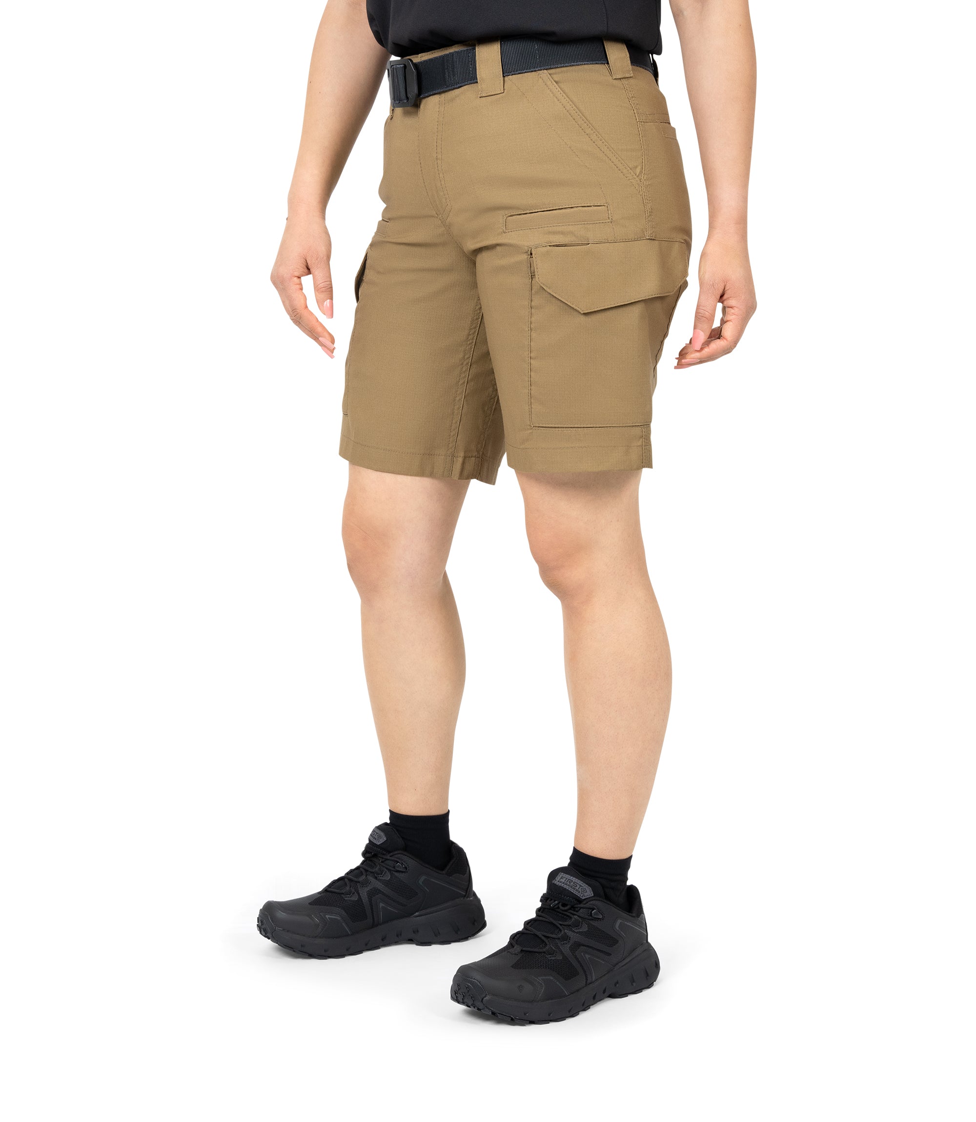 Front left 1/4 side view of Women's V2 Short in coyote brown|color_coyote brown