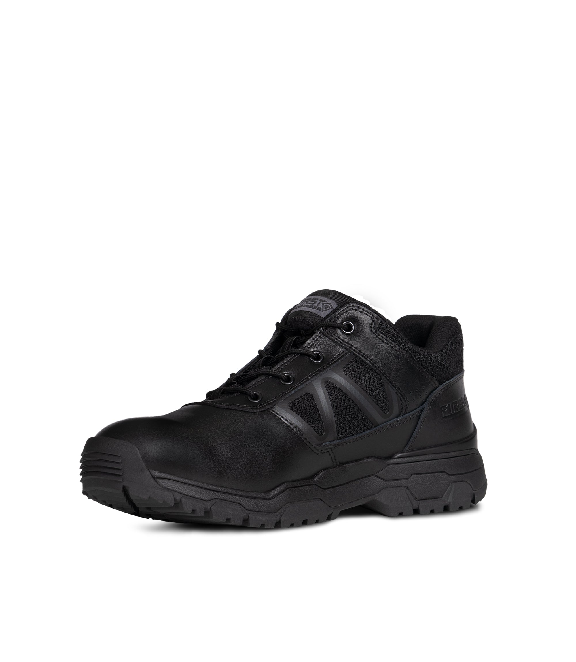 Front 1/4 View of Men's 3" Urban Operator Low in Black|color_black
