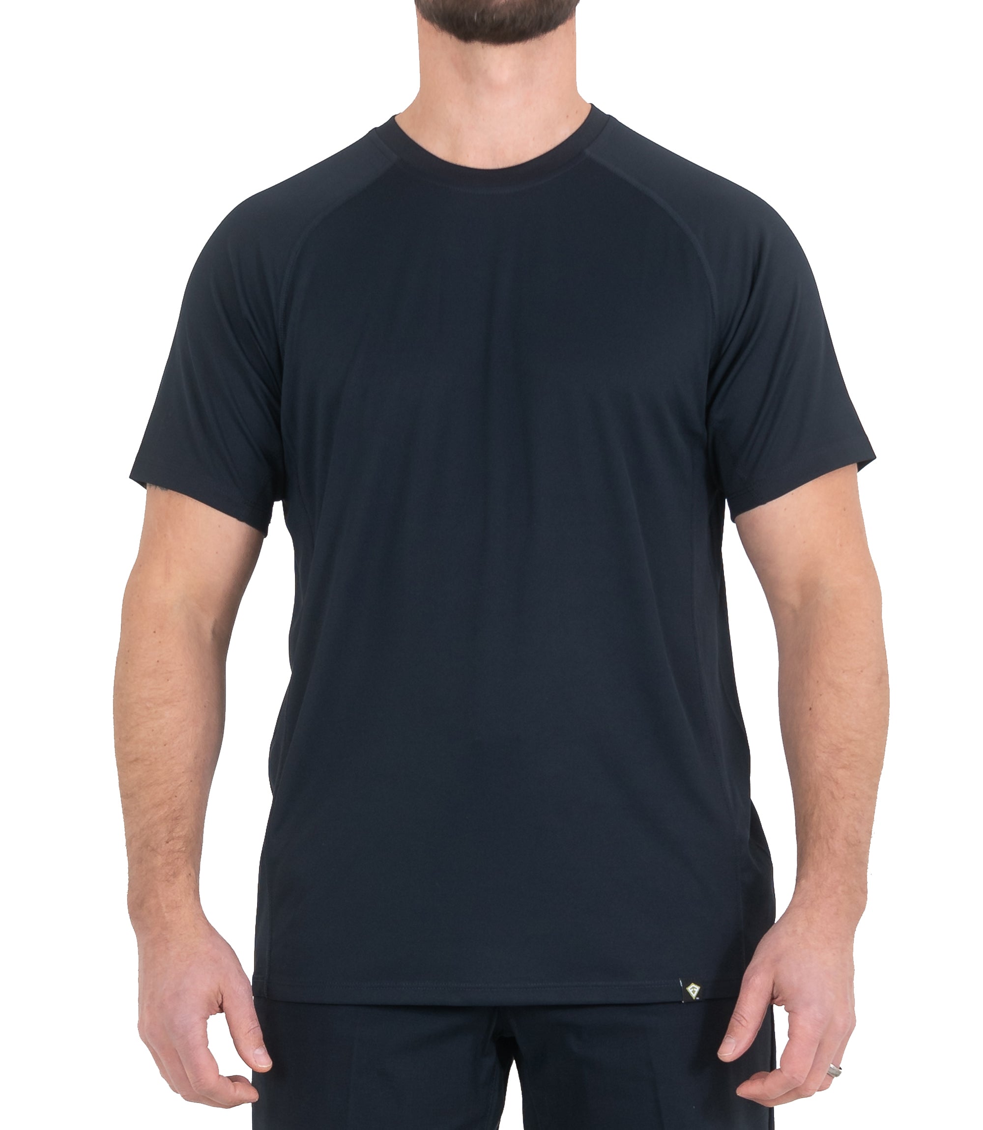 Untucked Front of Men’s Performance Short Sleeve T-Shirt in Midnight Navy |color_midnight navy
