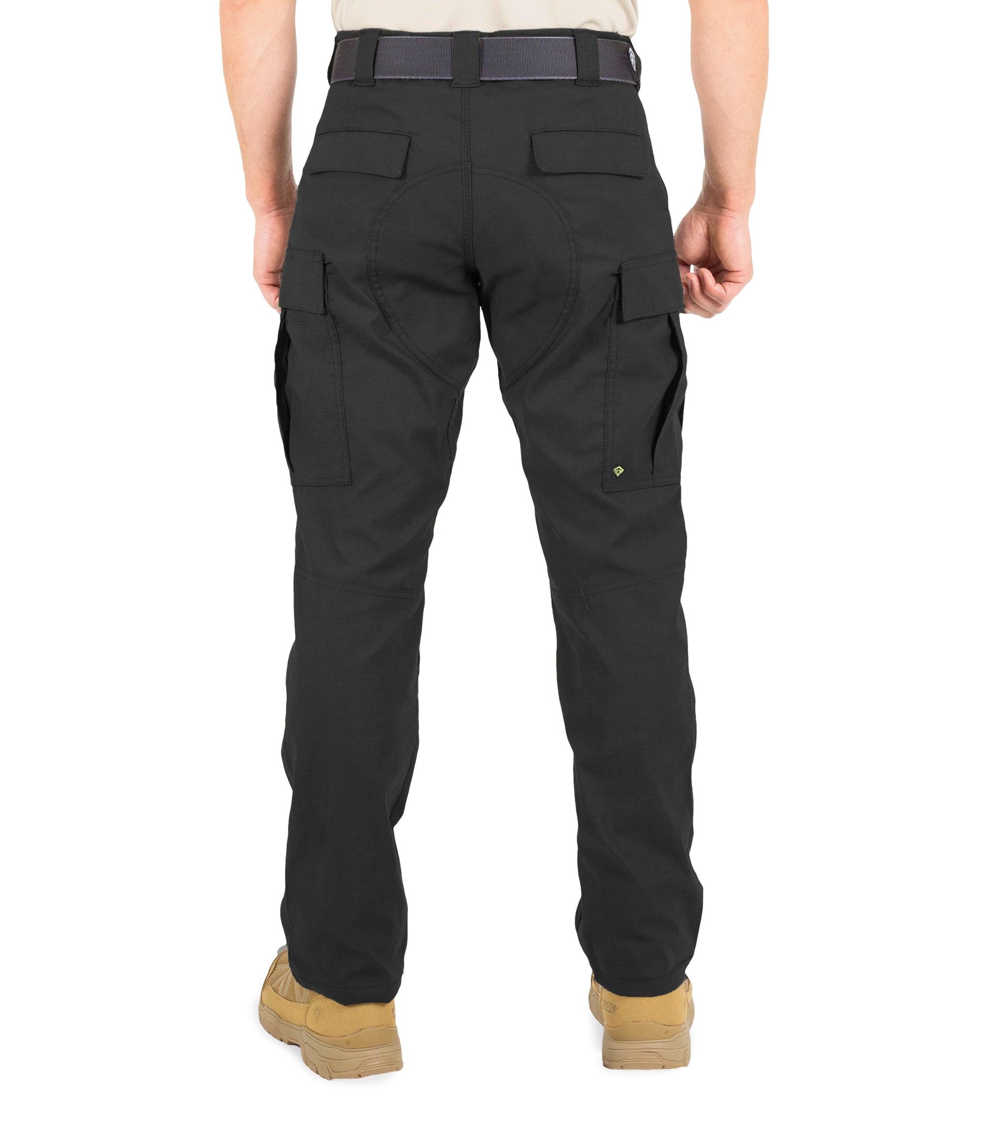 Back of Men's V2 BDU Pant in Black |color_black