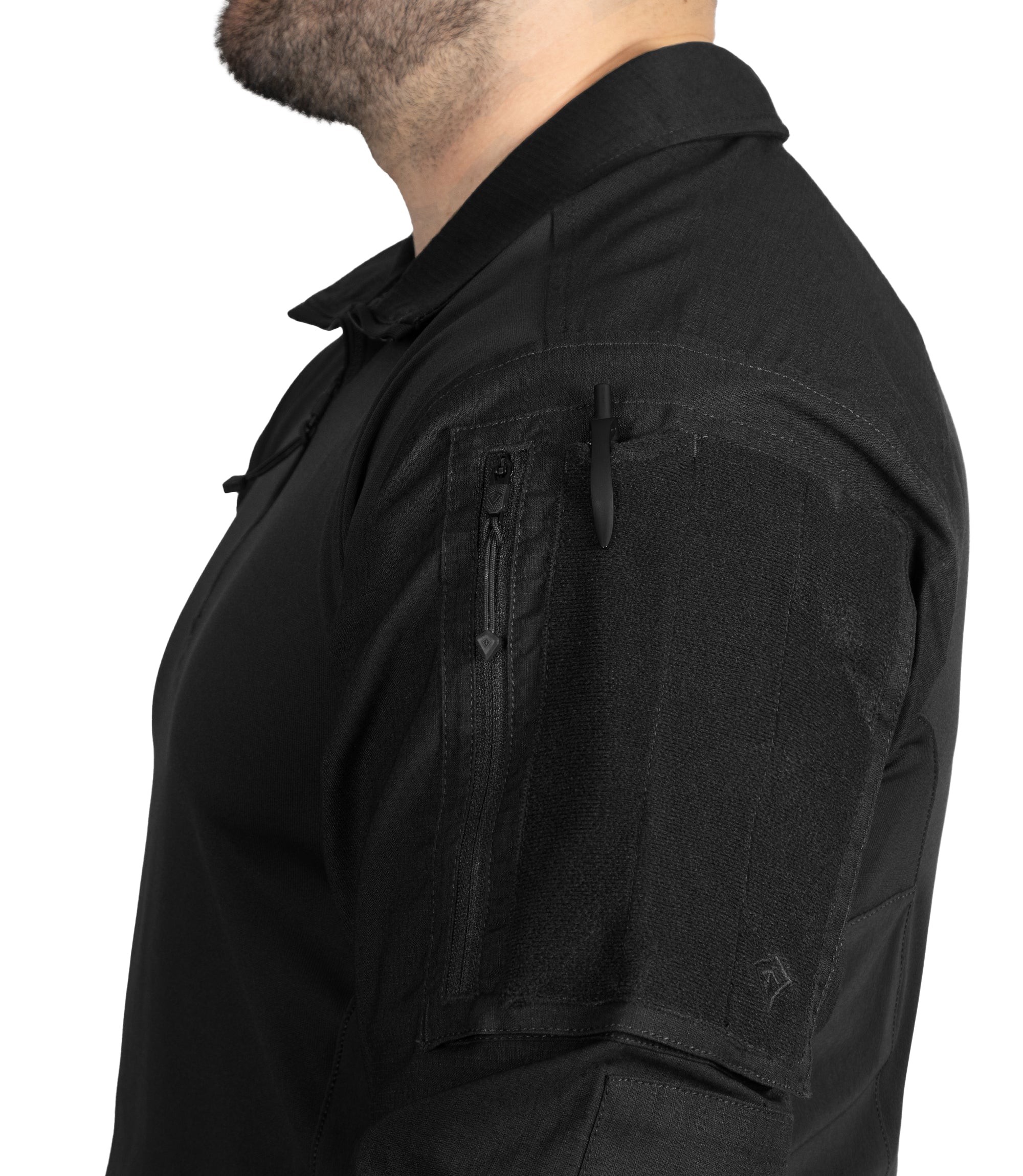 Oversized Pocket on Men's Defender Shirt in Black |color_black