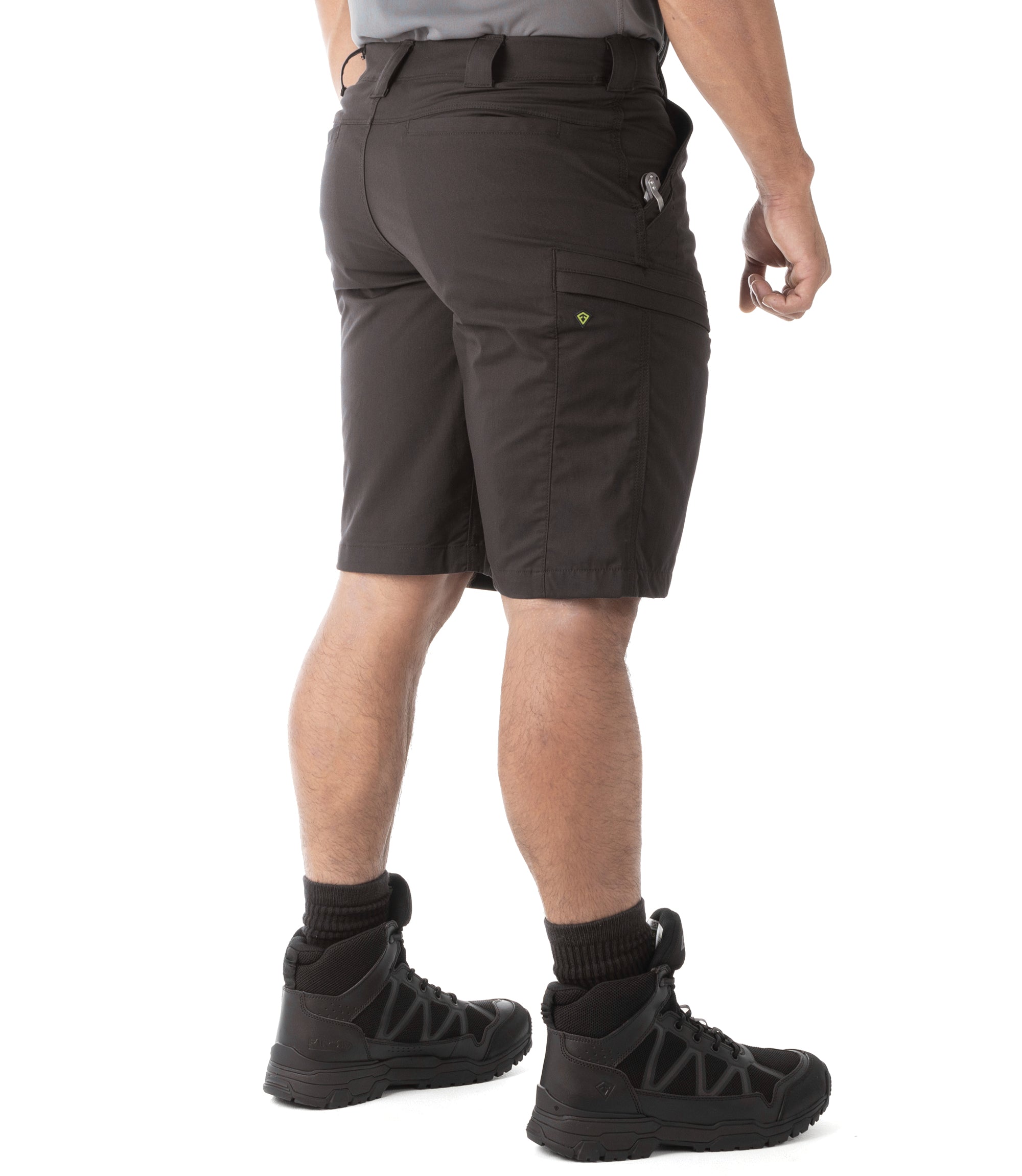 Side of Men's A2 Short in Black |color_black