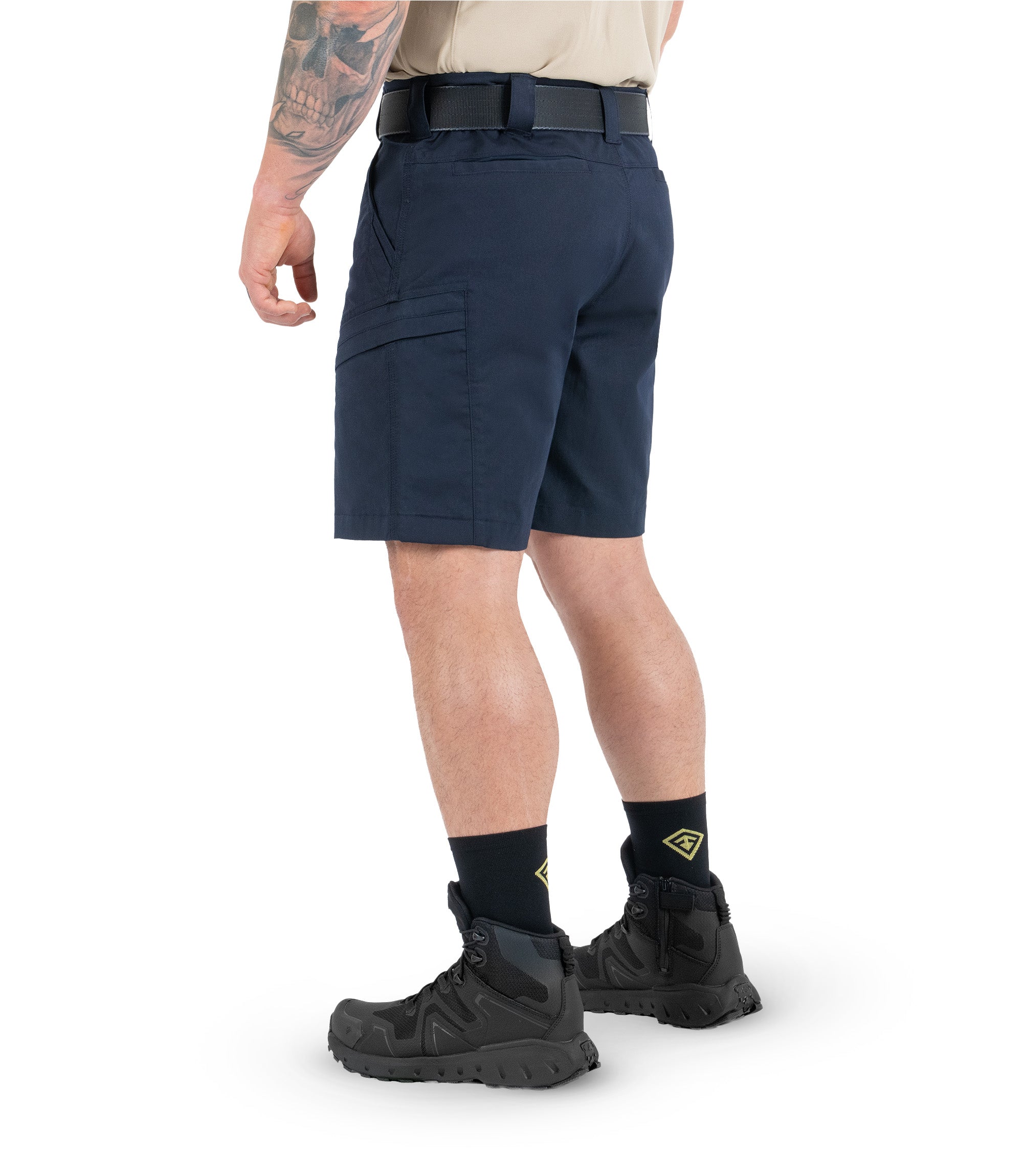 Left 1/4 front side view of Men's A2 Short in Midnight Navy|color_midnight navy