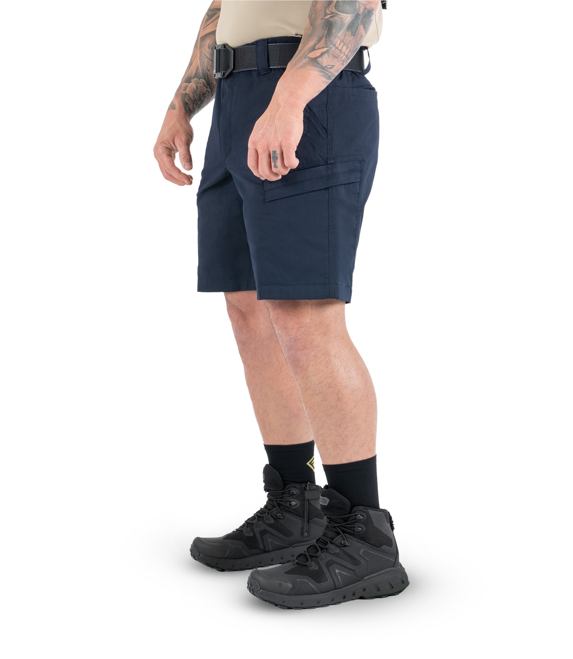 Left 1/4 back side view of Men's A2 Short in Midnight Navy|color_midnight navy