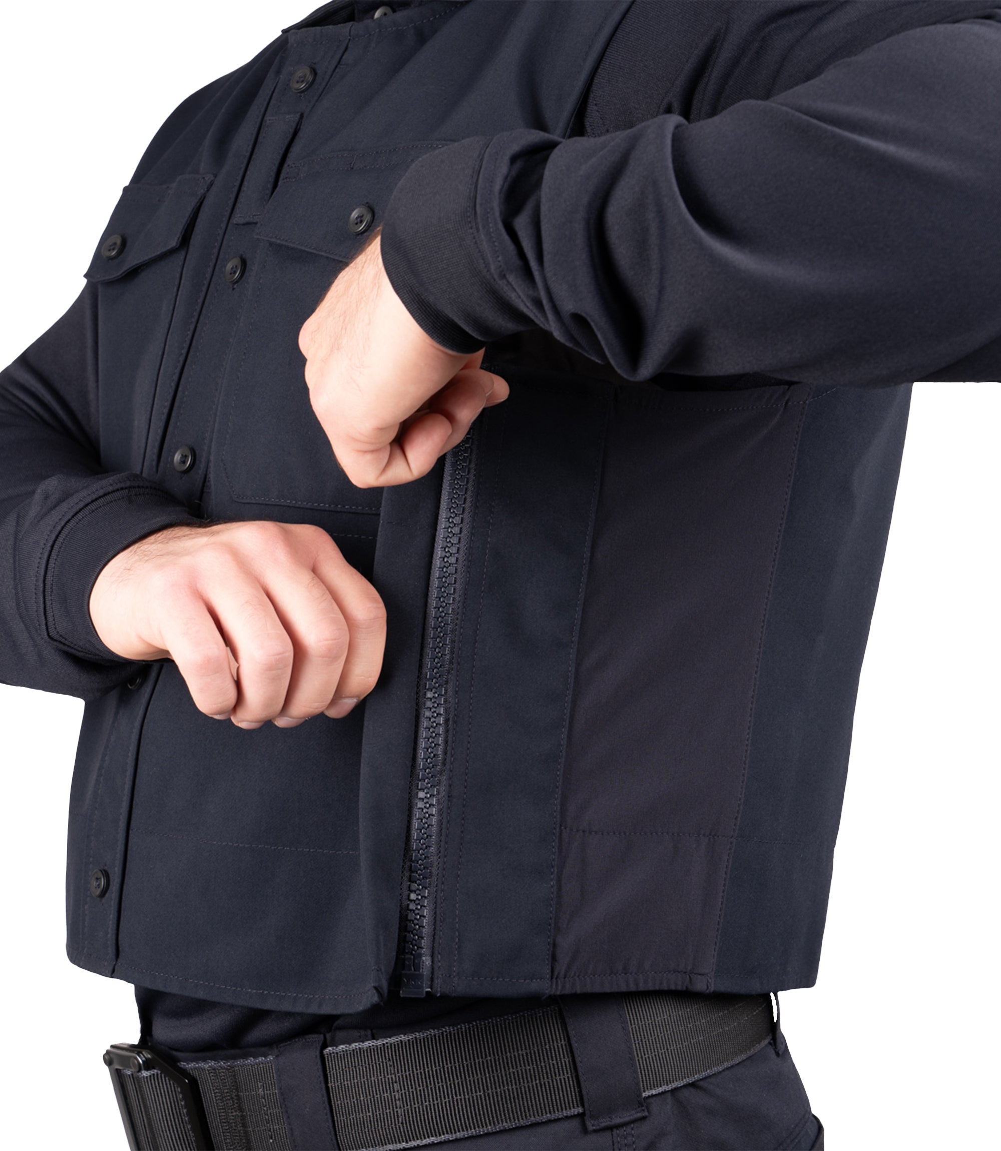 Close-up of side zipper in Midnight Navy|color_midnight navy