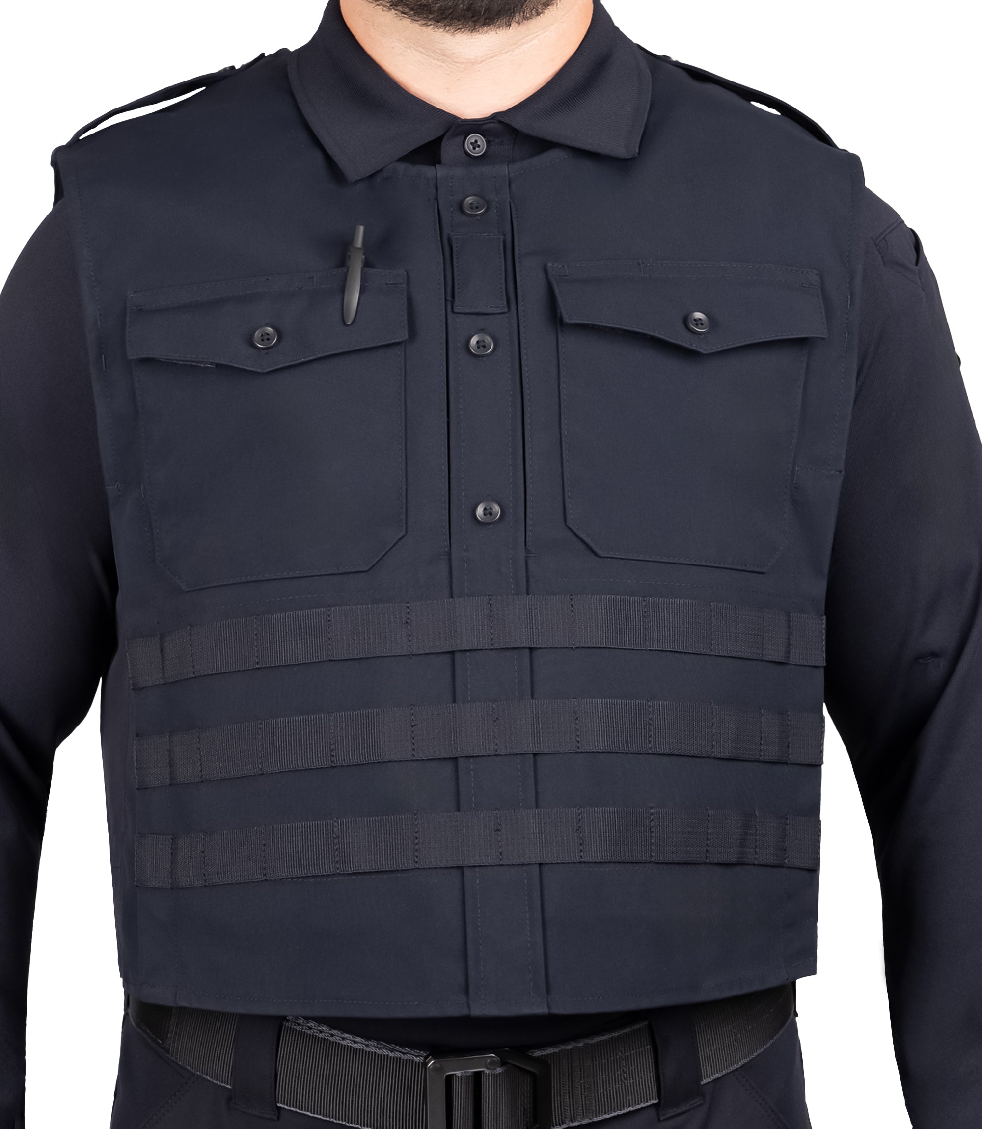 Close-up of front chest pocket with pen insert in Midnight Navy|color_midnight navy