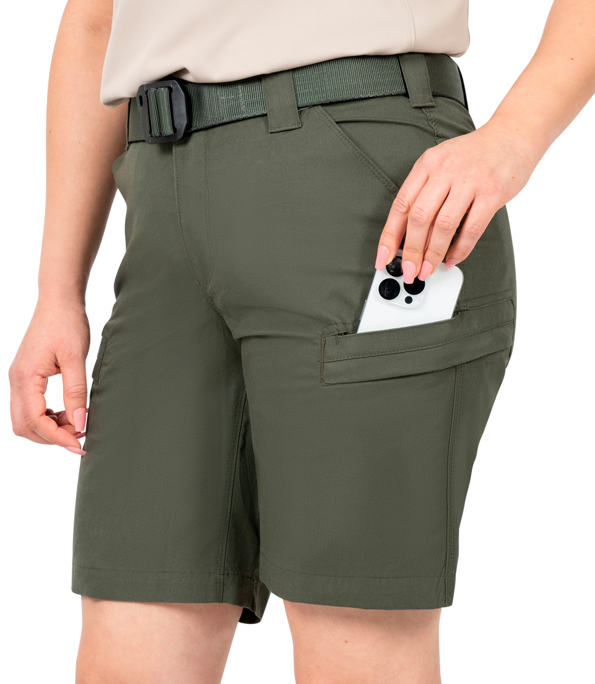 Close-up of cell phone entering side pocket |color_OD Green