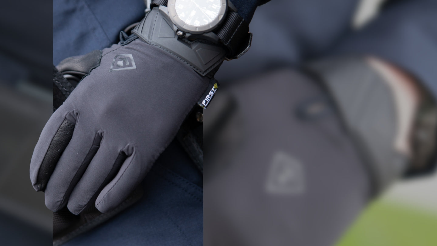 Photo of the Men's Lightweight Patrol Glove in Black