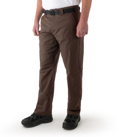 Side of Men's V2 Pro Duty 6 Pocket Pant in Kodiak Brown