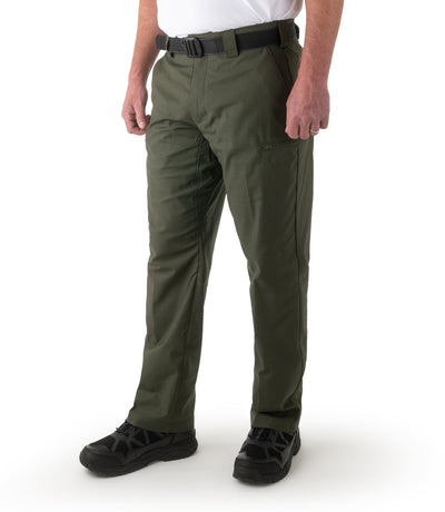 Side of Men's V2 Pro Duty 6 Pocket Pant in OD Green