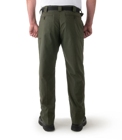 Back of Men's V2 Pro Duty 6 Pocket Pant in OD Green