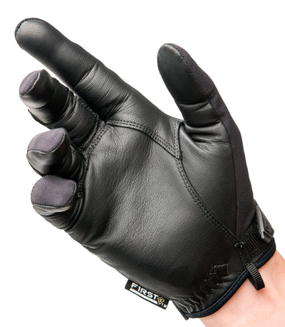 Fingertips of Men's Pro Knuckle Glove in Black